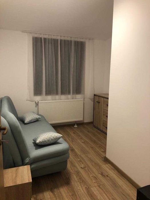 De inchiriat casa cu 3 camere