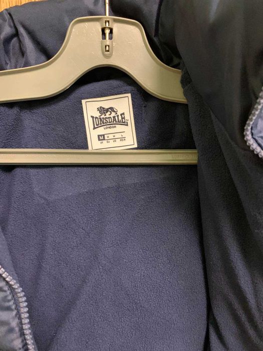 Мъжко яке Lonsdale размер М /виж описаните размери/