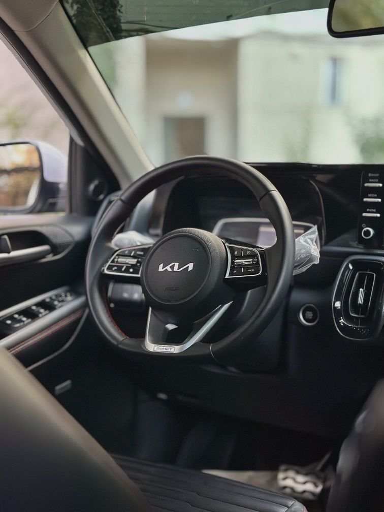 Kia sonet СРОЧНО Сотлади