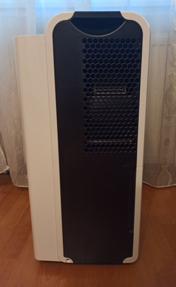 Dezumidificator Comfee 50 l/zi, 100 mp/250 MC.