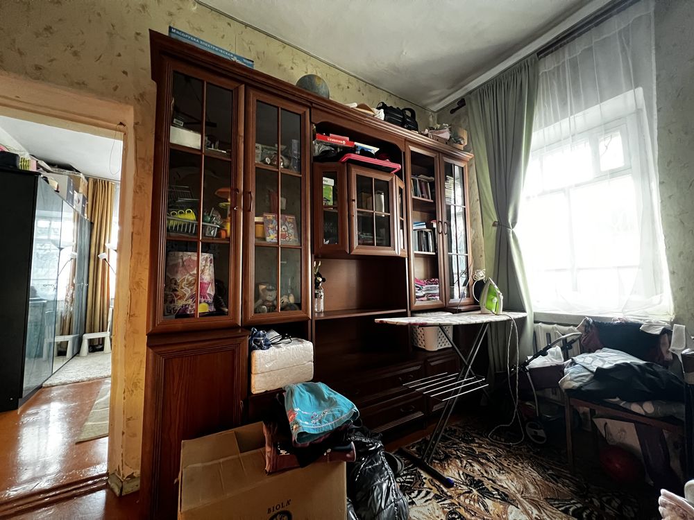Сервант Шкаф в гостинную.