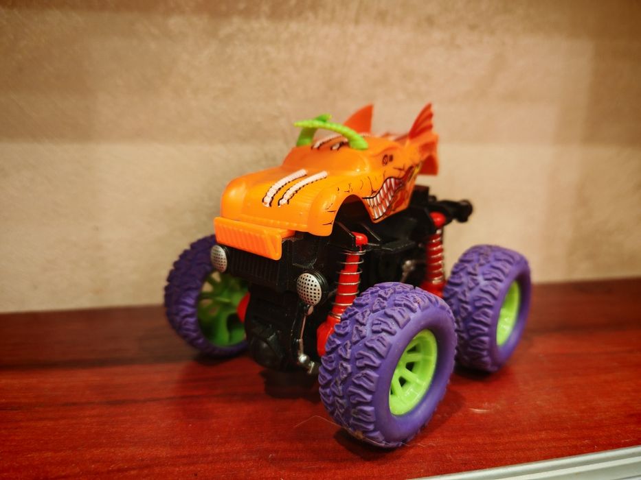 Reducere! Set 4 mașini Hot Wheels Monster