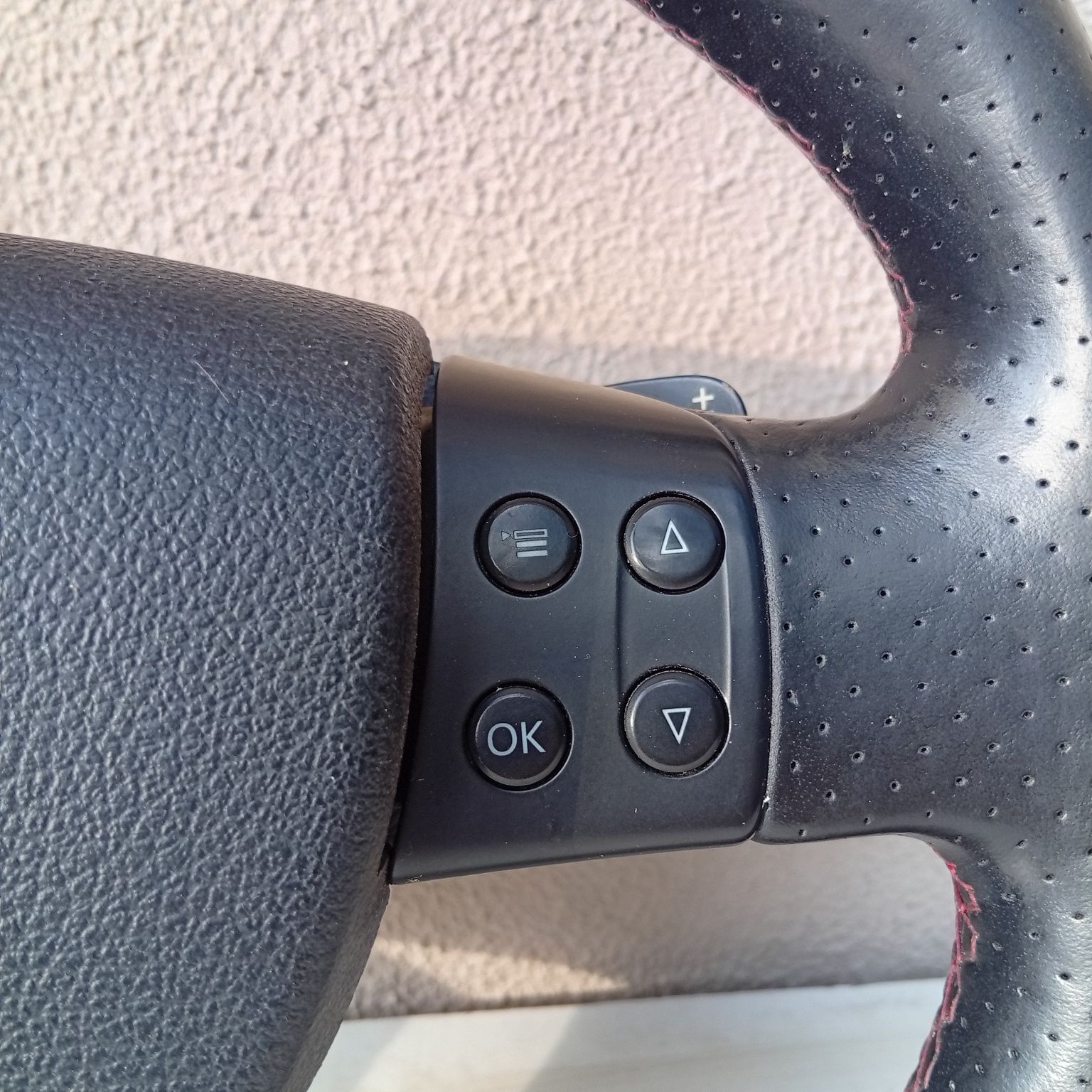 Volan Golf 5 edition 30 GTI piele padele comenzi cusatura rosie