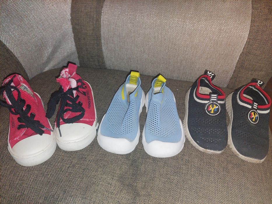 Обувь детская разная