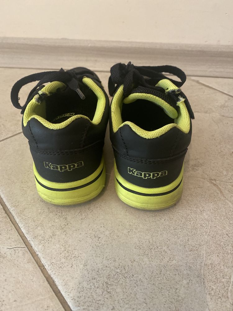 Оригинални спортни обувки-маратонки Kappa