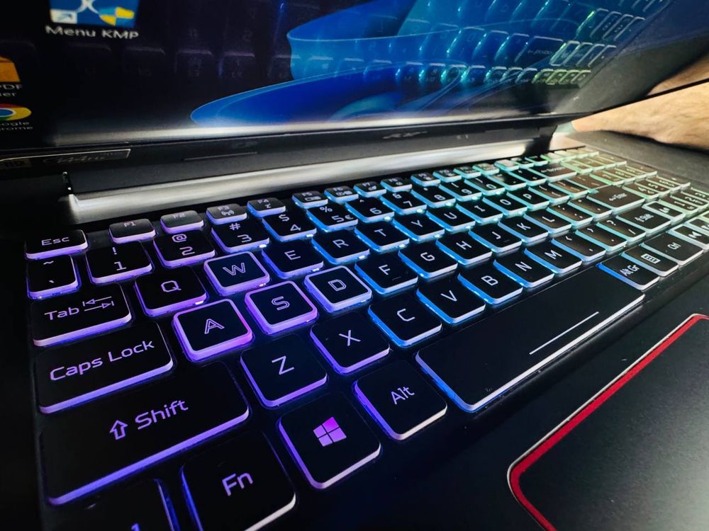acer NITRO 5 Core i5-10300H 16/512 GTX1650Ti