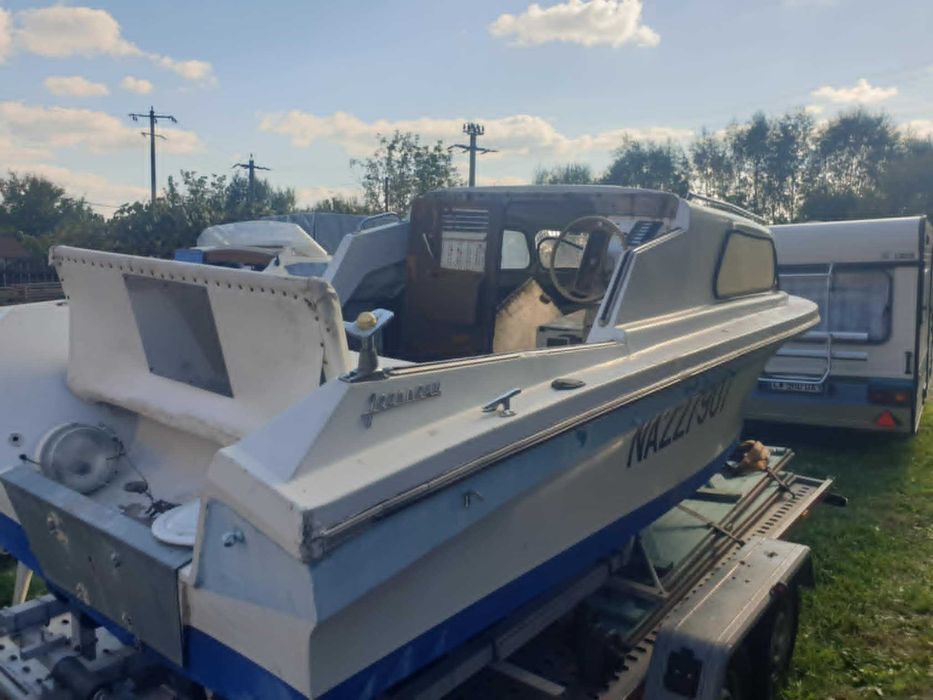 barca cu motor neptune 520