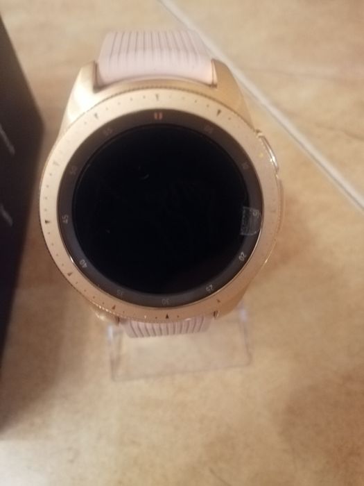 Часовник Samsung Galaxy Watch 42 mm