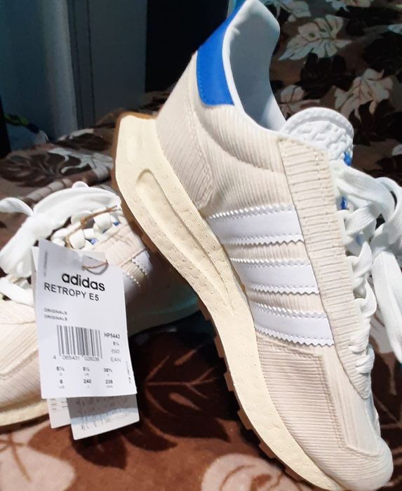 Adidași adidas noi cu eticheta și sunt originali