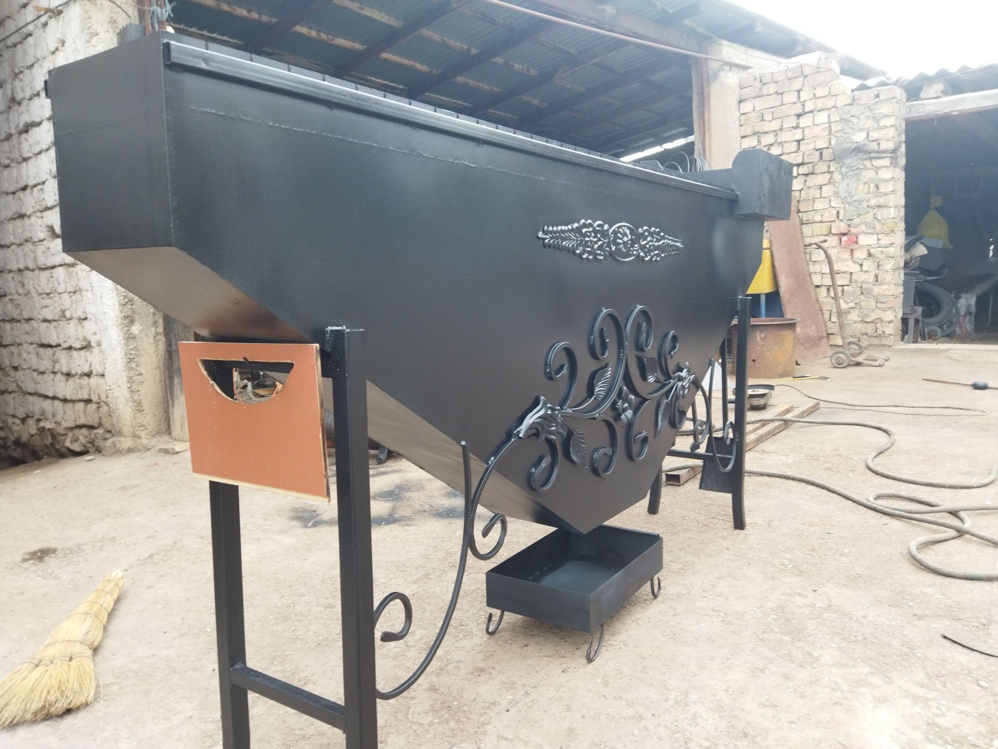 Shashlik koʻra kattasidan