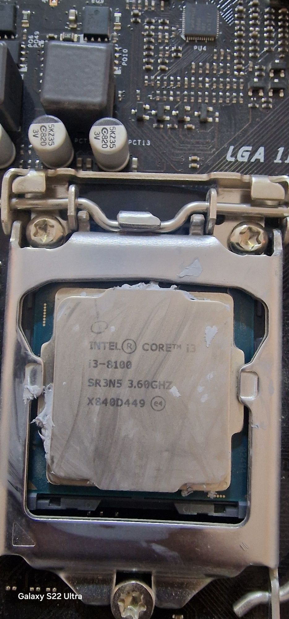Сотилади H310 i3 8100