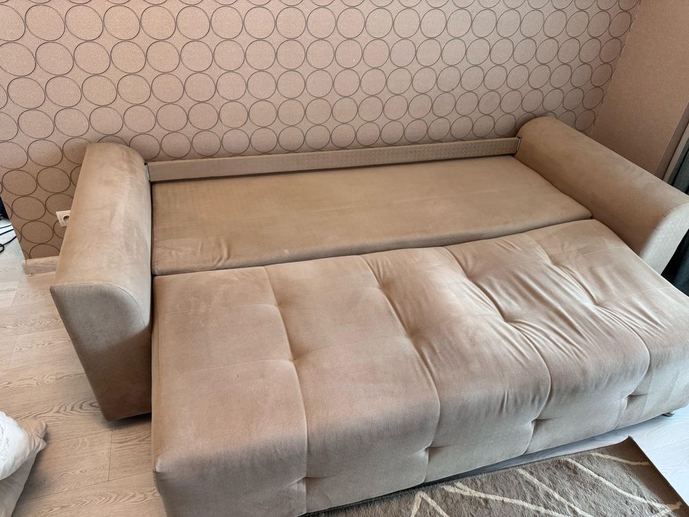 Продается диван 2,3 метра
