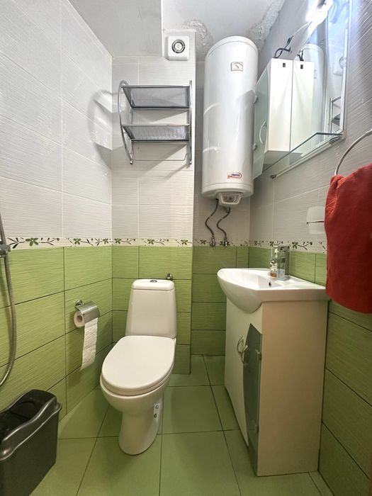 Дава се под наем Тристаен апартамент в Варна, Левски - 97 кв.м за 663 € - Снимка #5