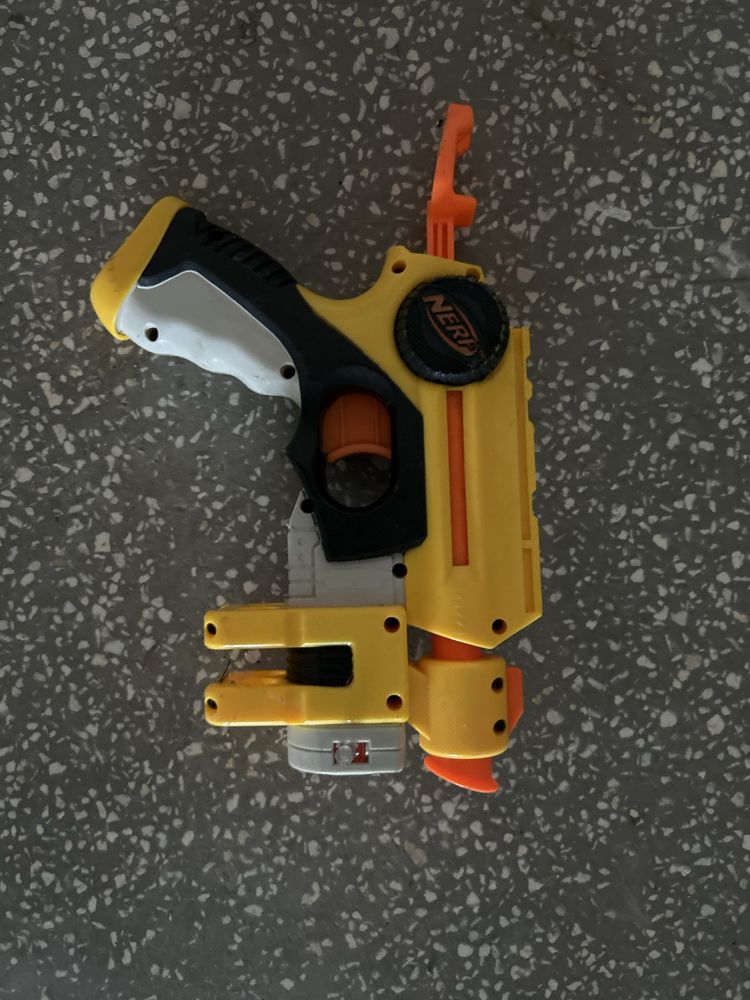 Pistol Nerf pentru copii