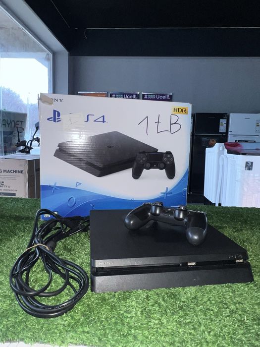 Ps4 slim 1TB vzlom versiya