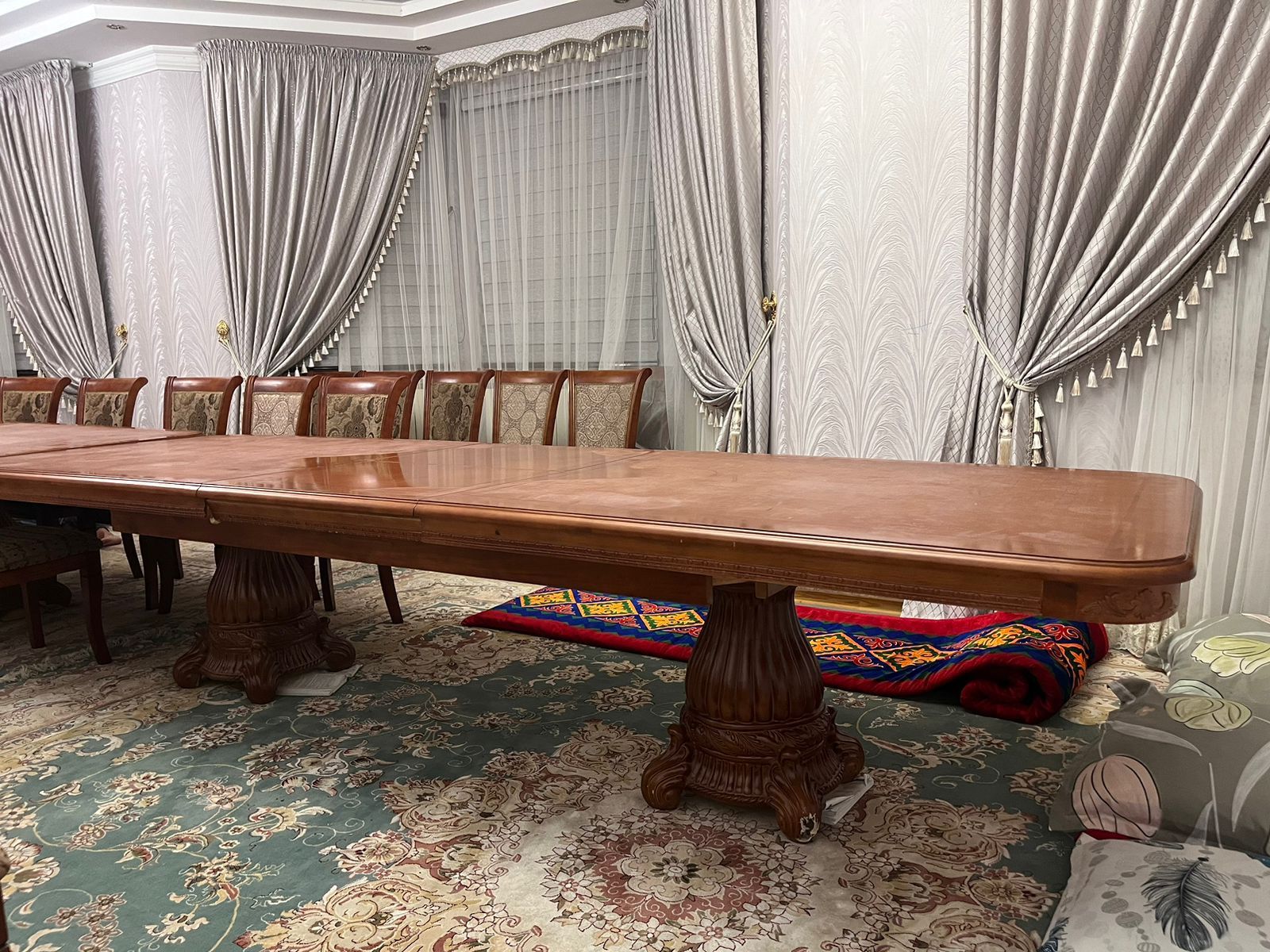 Стол стулья сатылады