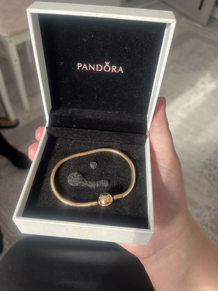 Продам PANDORA браслет срочно