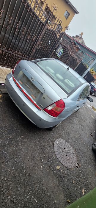 Dezmembrez hyundai accent  1.5crdi 2008 136000km