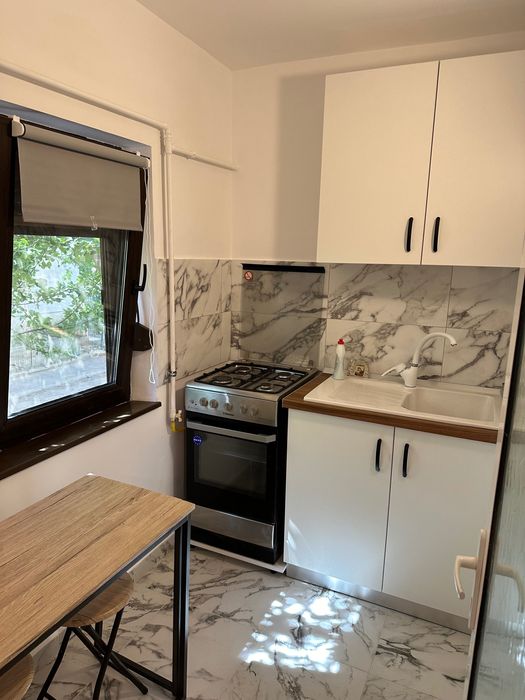 Garsoniera de inchiriat Pompieri -Balta Alba