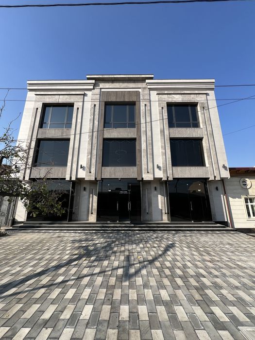 Тайёрe бизнес центр сотилади