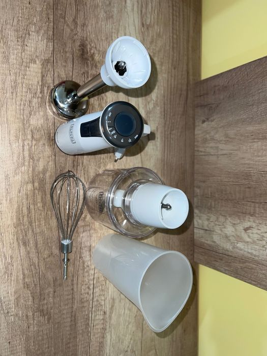 Пасатор Black&Decker BXHBA600E, 600 W, 3в1 Чопър и метална бъркалка