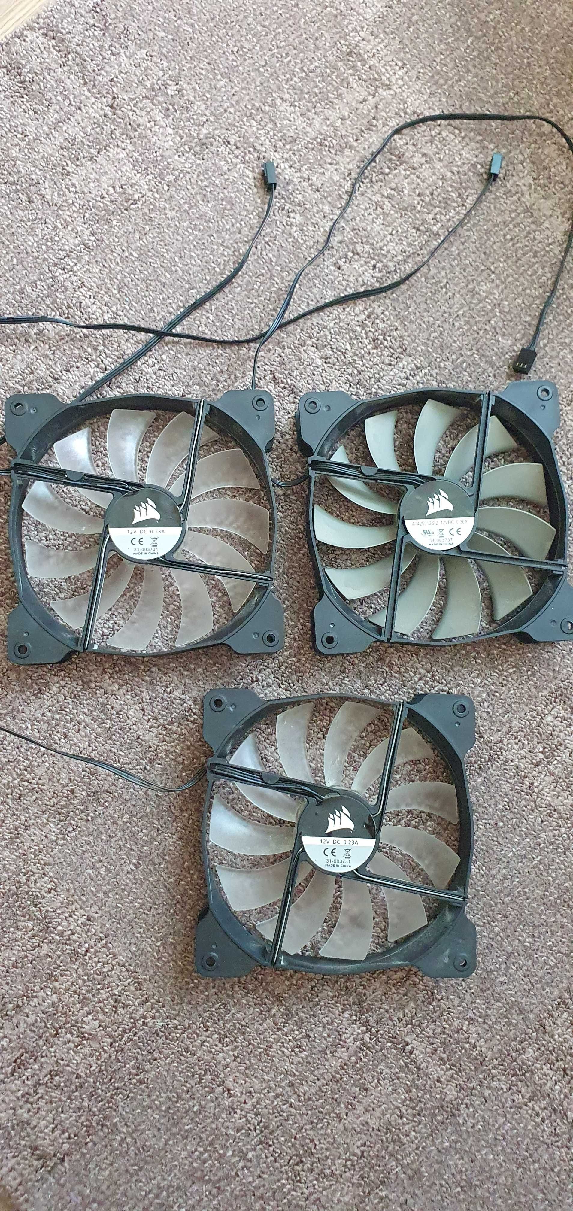 Vand 3 ventilatoare carcasa 140 mm Corsair