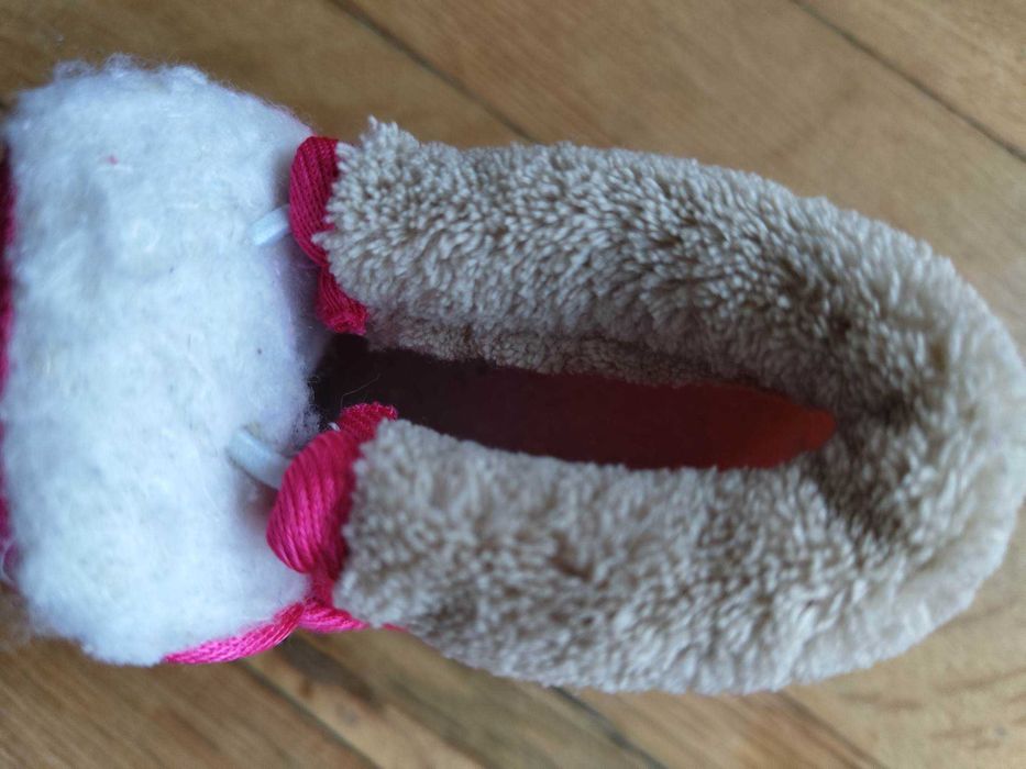 Розови пантофки и буйки LEGO бяло и червено