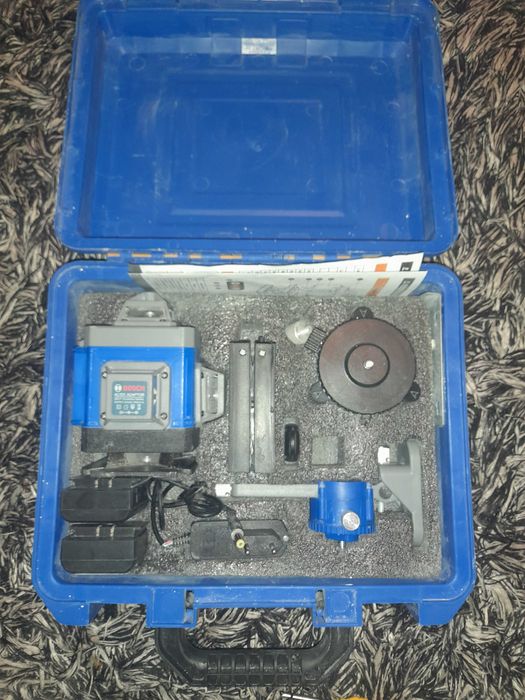 Продам лазерный уровень не дорого отличный состояние