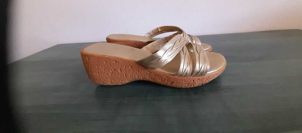 Sandale și balerini  din piele, marimea 36
