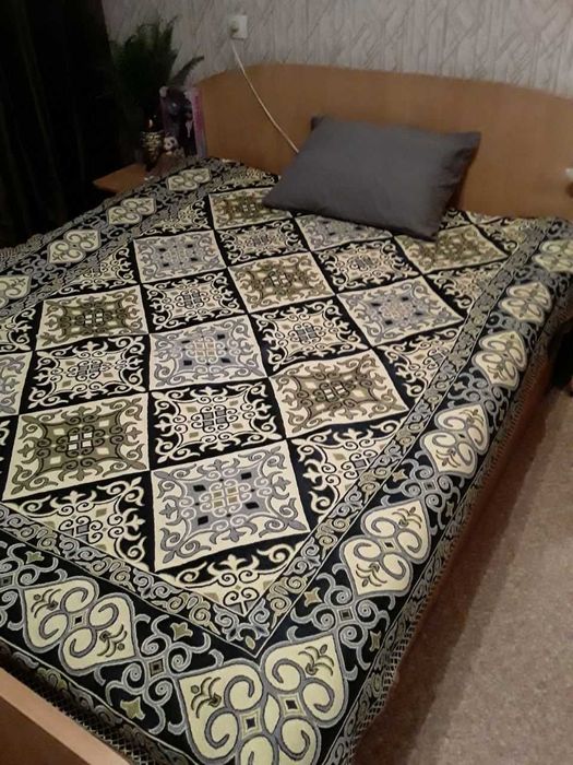 Покрывало двуспальное новое, гобелен