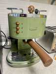 Espressor manual Delonghi Vintage, 15 bari, sistem Cappuccino, verde