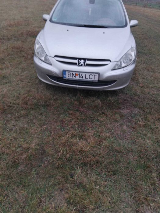 Vând Peugeot din 2003 in stare foarte buna de funcționare