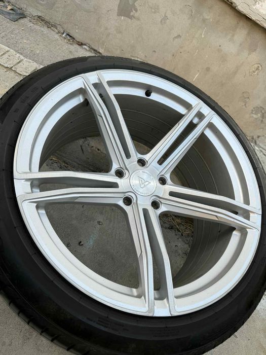 Vand jante BMW Vennom R20