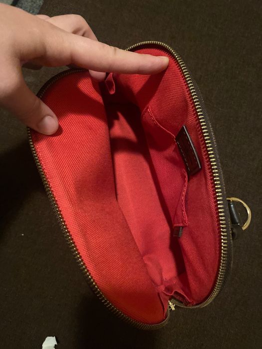 Geanta luis Vuitton