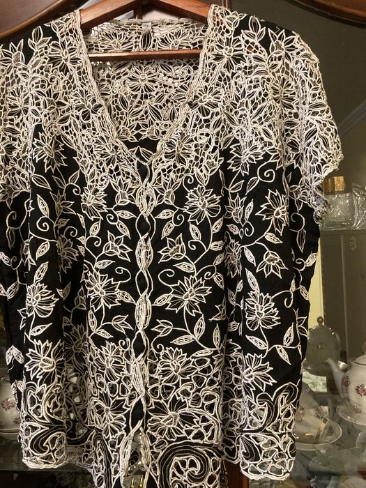 Женский костюм, хоршего качества, размер 56