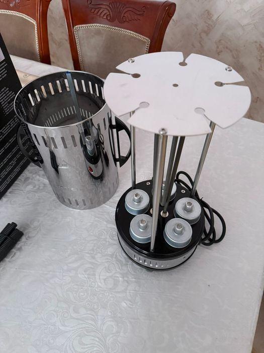 Продается электрошашлычница новый