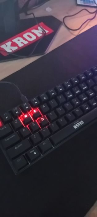 Vând tastatura de gaming nou nouta