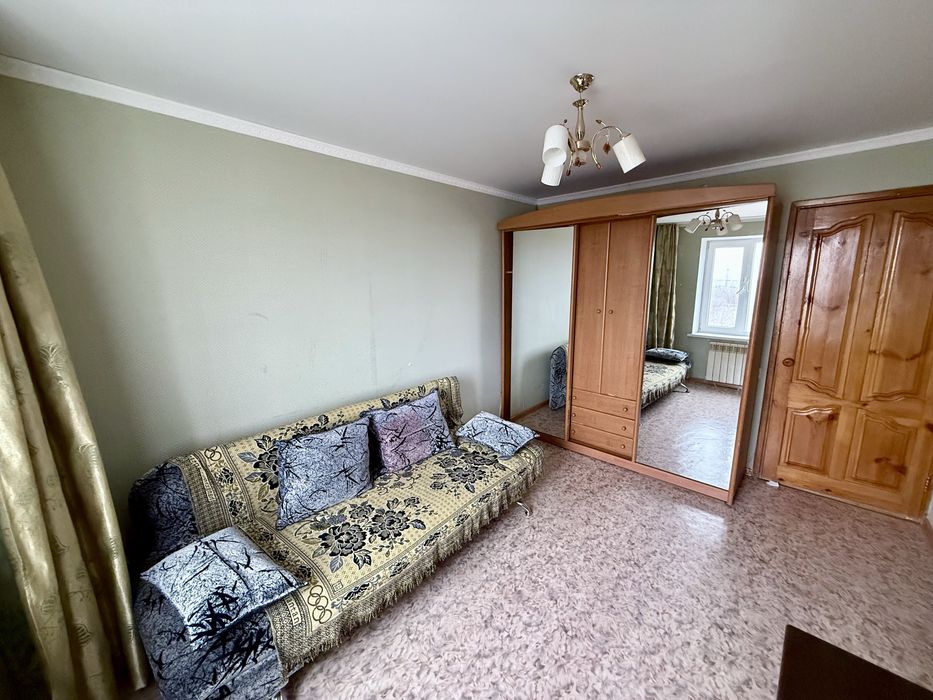 Сдам 3 комн в центре города 8 мкр