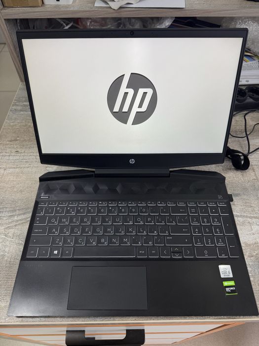 Продам игровой ноутбук HP Pavilion Gaming 15-dk1018ur
