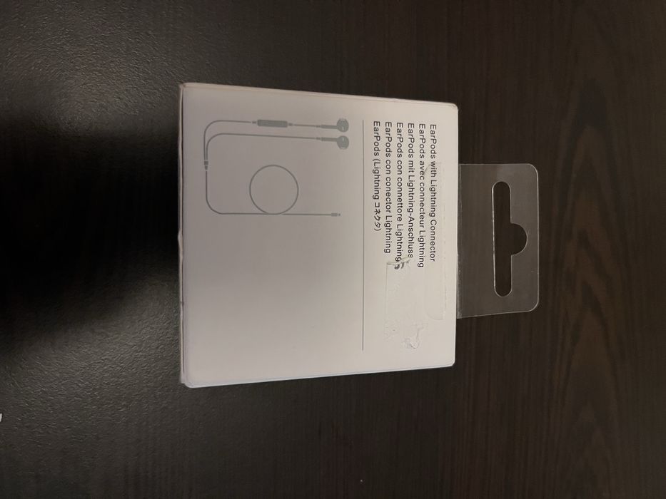 Слушалки Apple earbuds