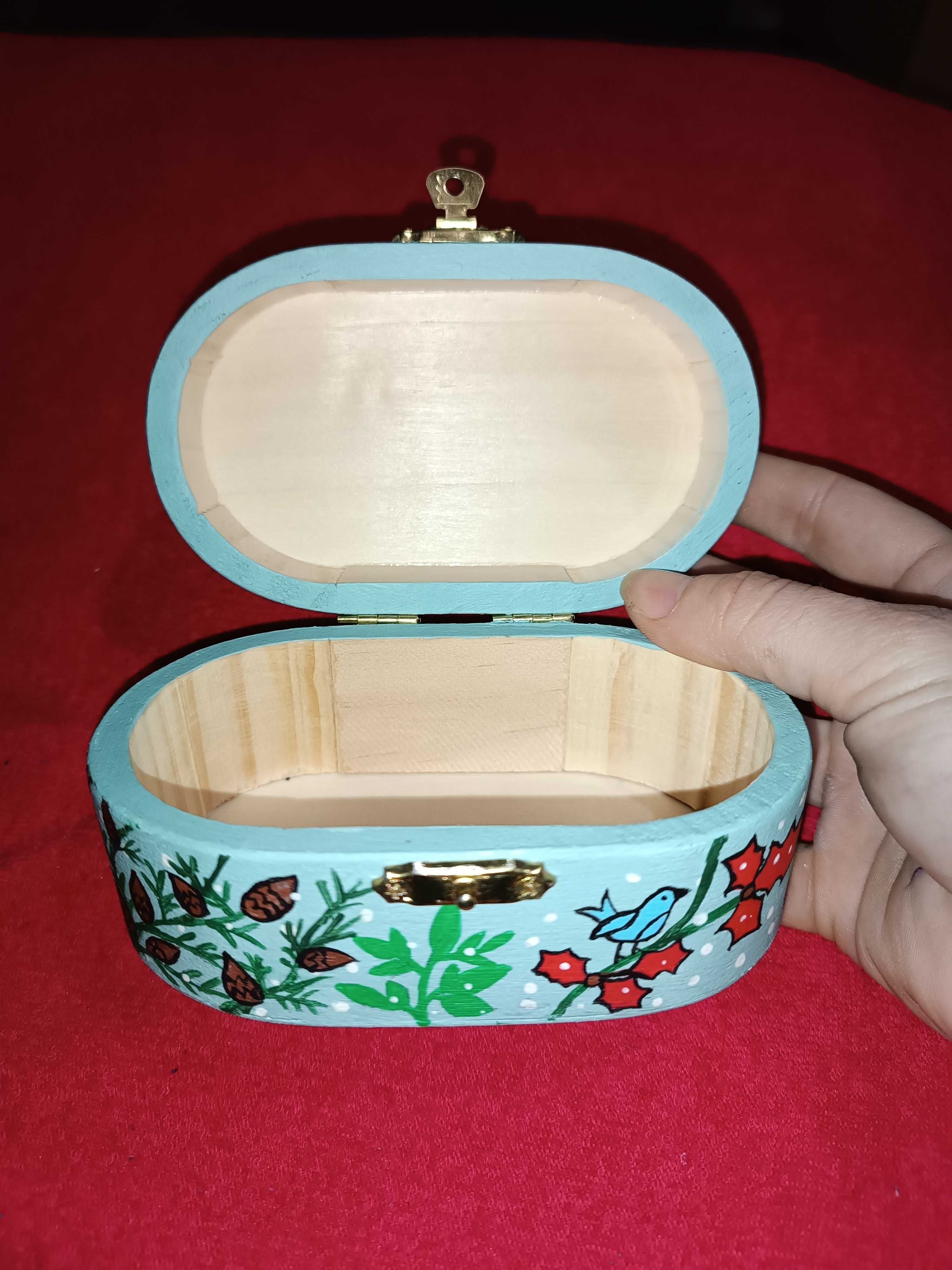 Рисувани дървени кутийки