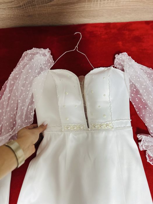 Vand Rochie de stare civila realizata pe comanda