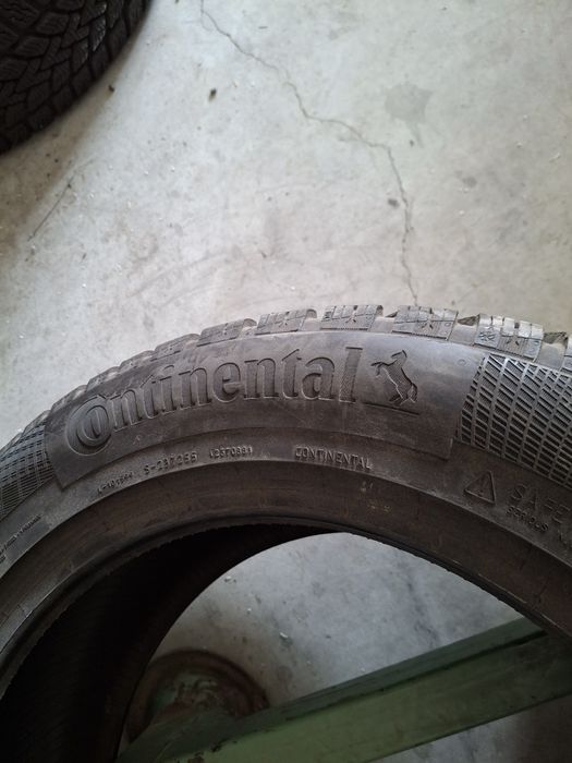 2 Anvelope de iarnă  205 55 r16  Continental
