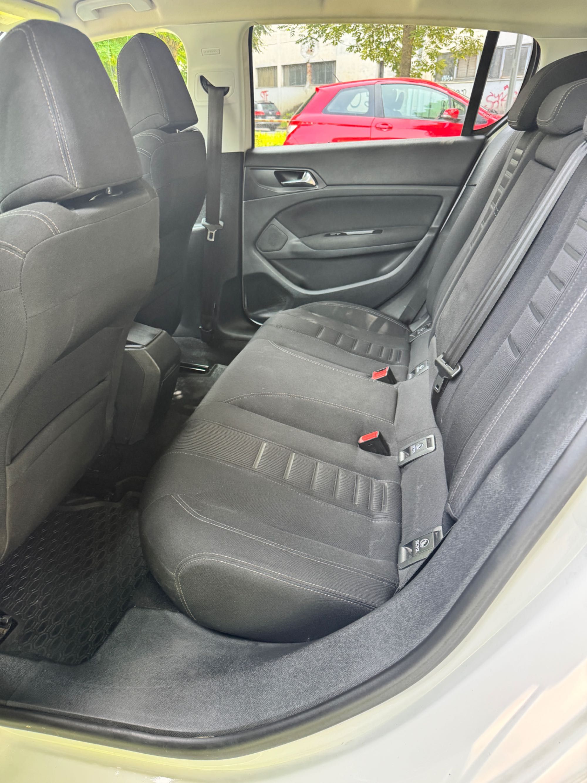 Peugeot 308 1.6 HDi 120 CP,Euro 5, 2014 – Full LED, Navi