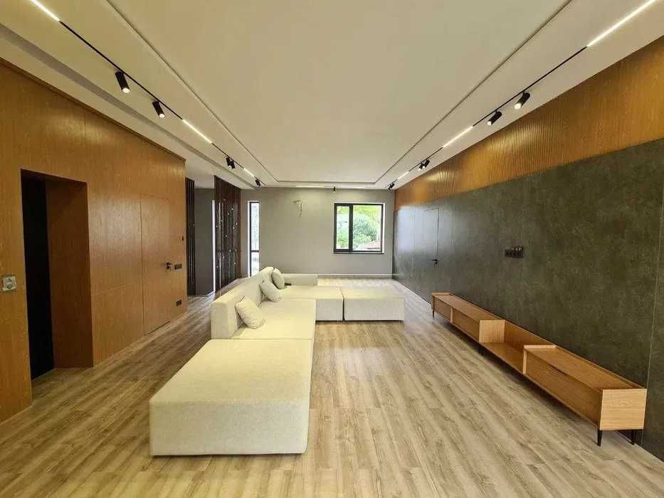 ул.Шукур Бурханов Центр Луначарский 2 сотки 3 уровня Новый Евро дом !