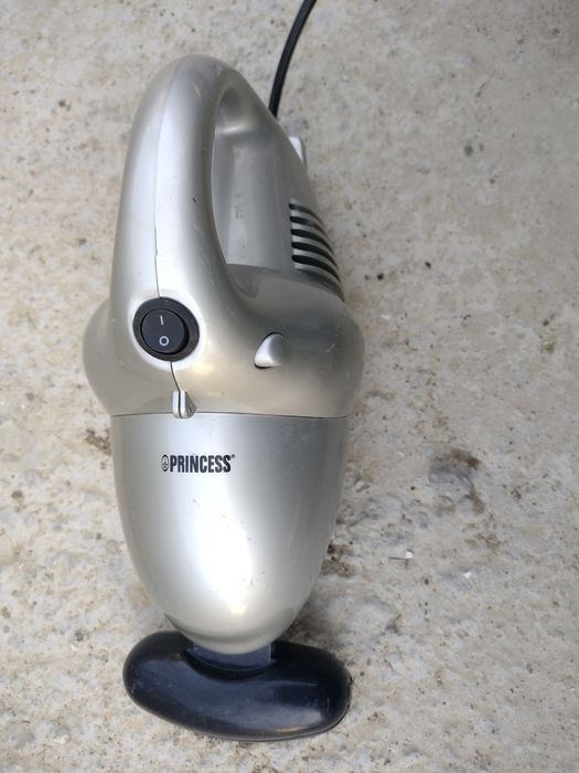 Прахосмукачка за кола