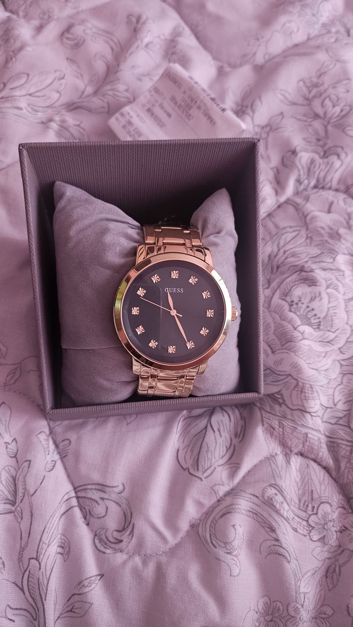 Часовник GUESS 6w021362