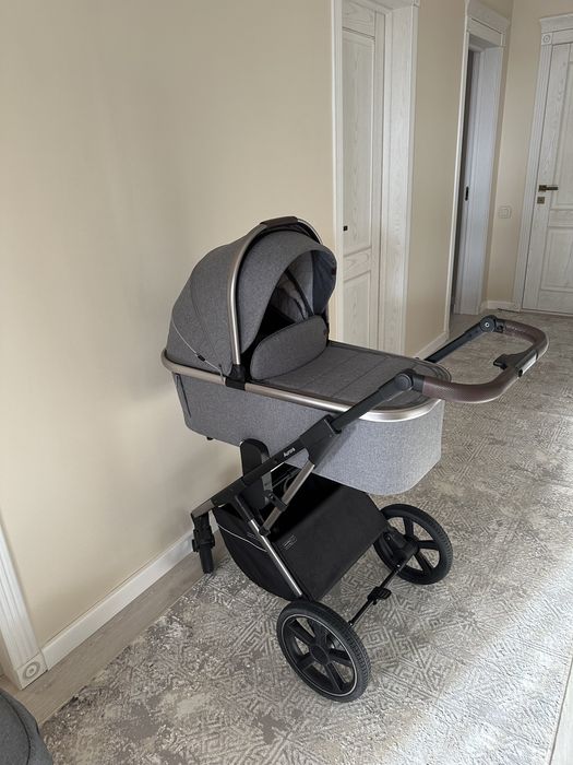 Коляска Aurora Carello