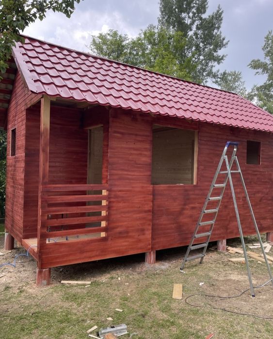 Vând căsuțe foișoare terase de gradina