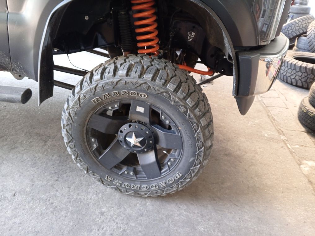 Off-road Гуми 35 13.5 20 Roadcruza 3200